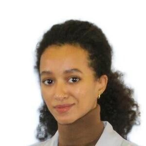 Савельева Екатерина Манзамбиевна